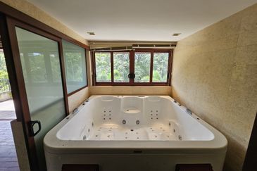 Pinggiran Bukit Segar 