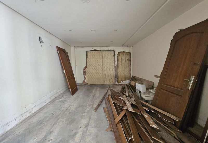 Pinggiran Bukit Segar 