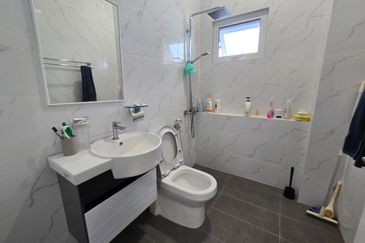 Bandar Sungai Long, Selangor Semi-D House