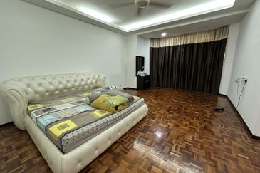 SL 2, Bandar Sungai Long