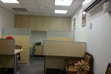 Wisma Zelan(Number One Business Centre)