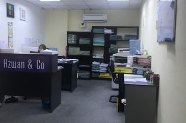 Wisma Zelan(Number One Business Centre)