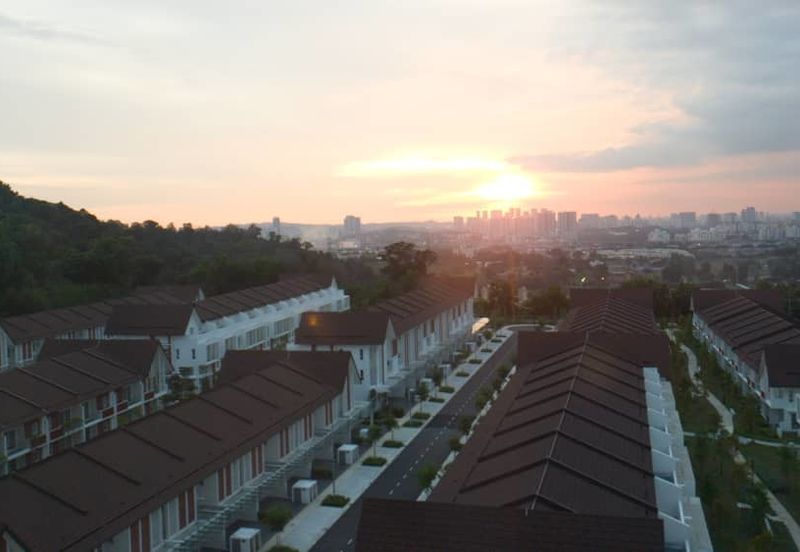 Lakefront Condominium | Emerald Hills @ Alam Damai