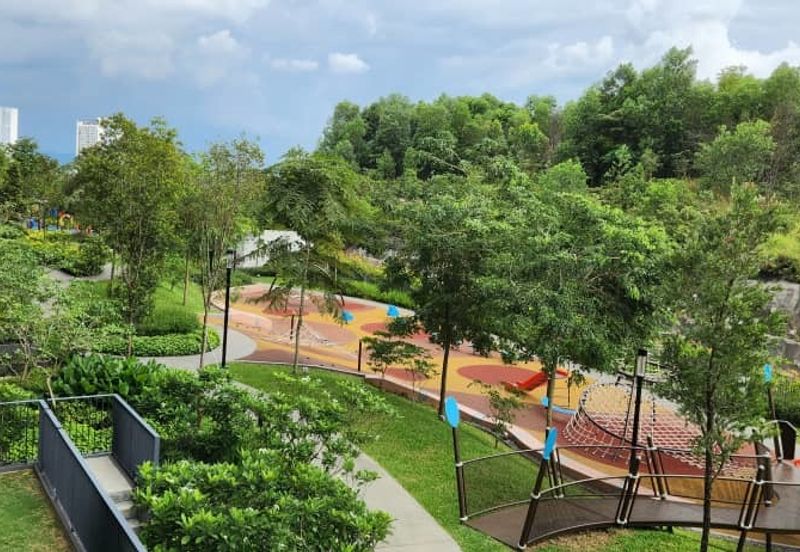 Lakefront Condominium | Emerald Hills @ Alam Damai