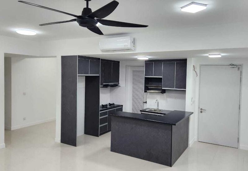 Lakefront Condominium | Emerald Hills @ Alam Damai