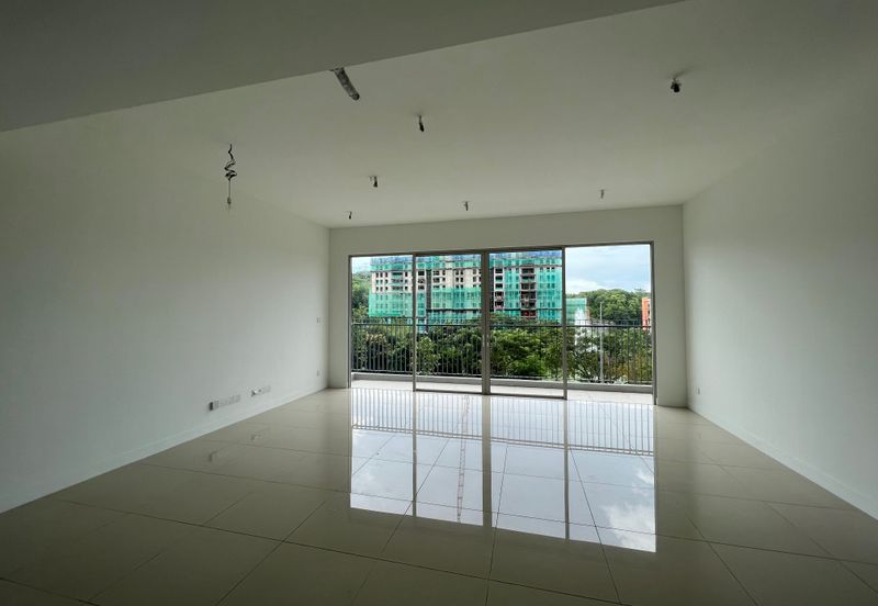 Lakefront Condominium | Emerald Hills @ Alam Damai