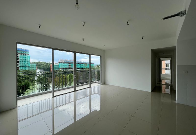 Lakefront Condominium | Emerald Hills @ Alam Damai