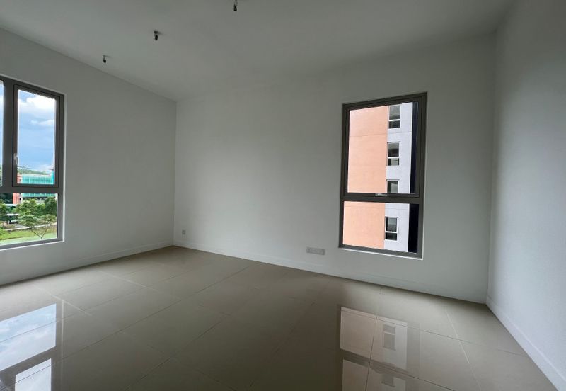 Lakefront Condominium | Emerald Hills @ Alam Damai