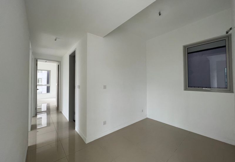 Lakefront Condominium | Emerald Hills @ Alam Damai