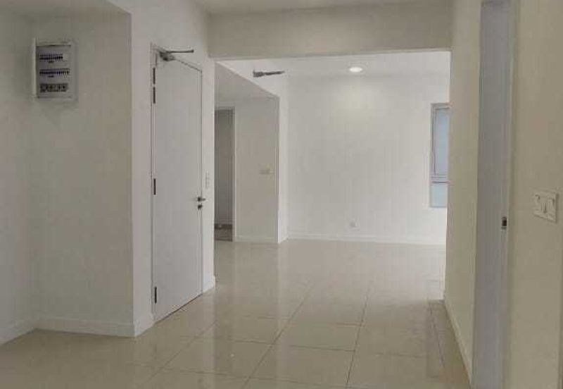 Lakefront Condominium | Emerald Hills @ Alam Damai