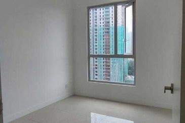 Lakefront Condominium | Emerald Hills @ Alam Damai