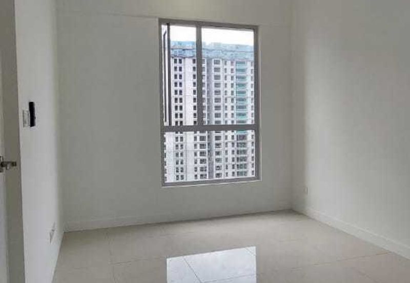 Lakefront Condominium | Emerald Hills @ Alam Damai