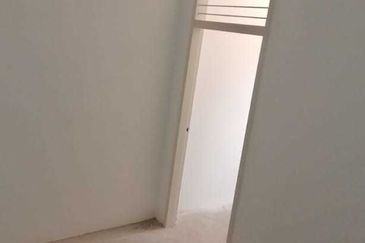 Lakefront Condominium | Emerald Hills @ Alam Damai