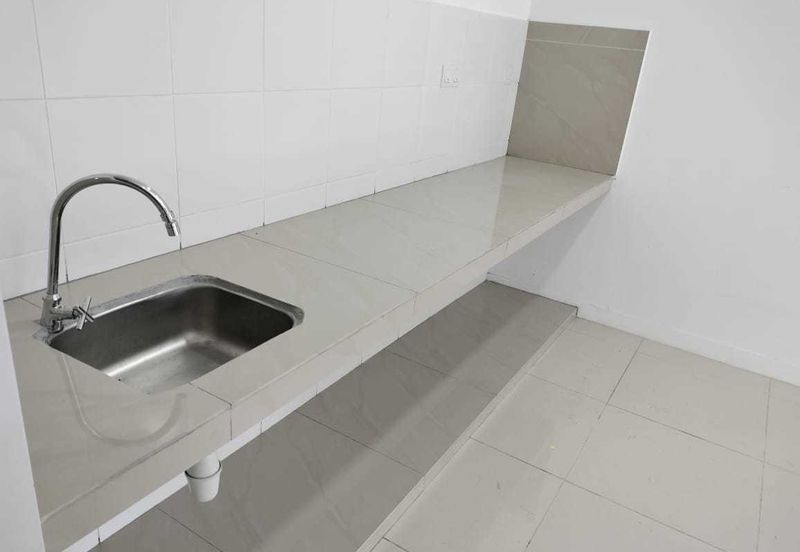 Lakefront Condominium | Emerald Hills @ Alam Damai