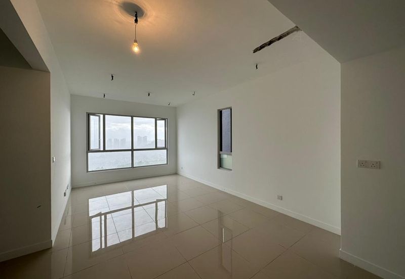 Lakefront Condominium | Emerald Hills @ Alam Damai