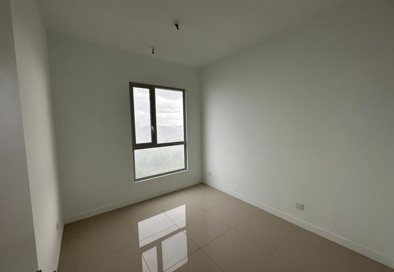 Lakefront Condominium | Emerald Hills @ Alam Damai