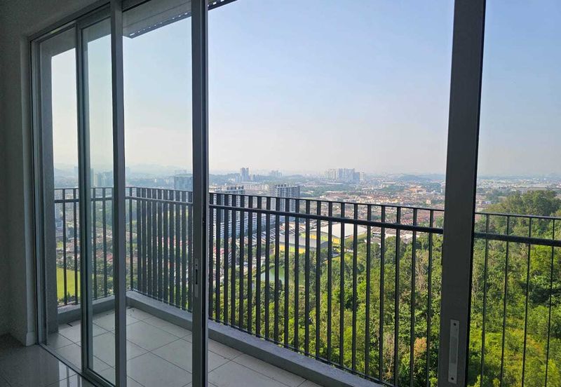 Lakefront Condominium | Emerald Hills @ Alam Damai