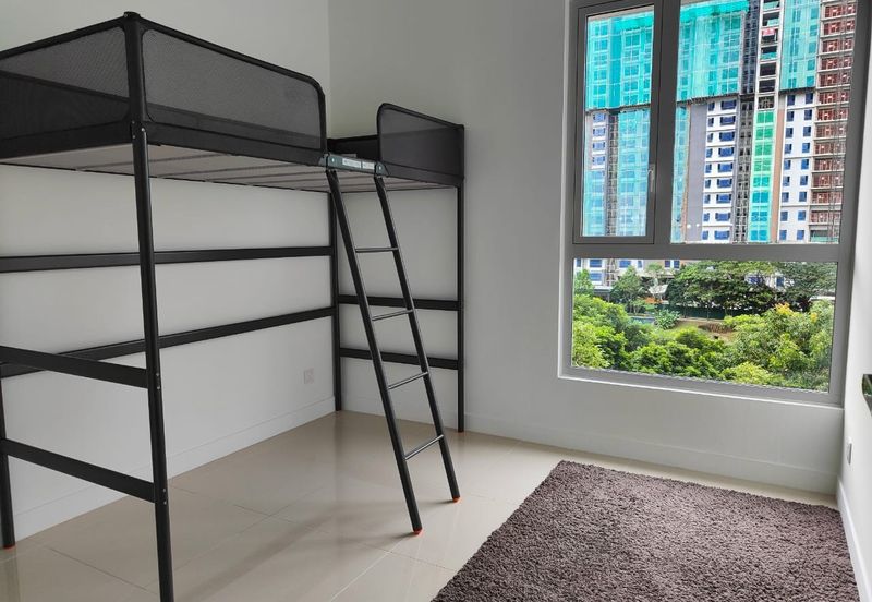 Lakefront Condominium | Emerald Hills @ Alam Damai