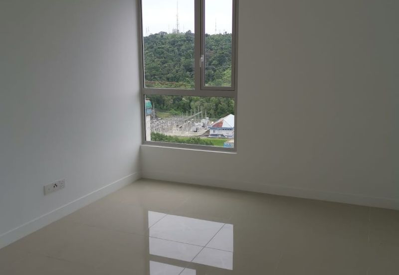Lakefront Condominium | Emerald Hills @ Alam Damai