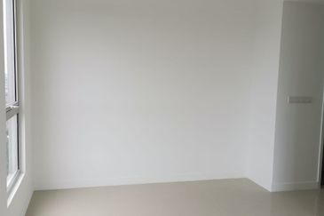 Lakefront Condominium | Emerald Hills @ Alam Damai