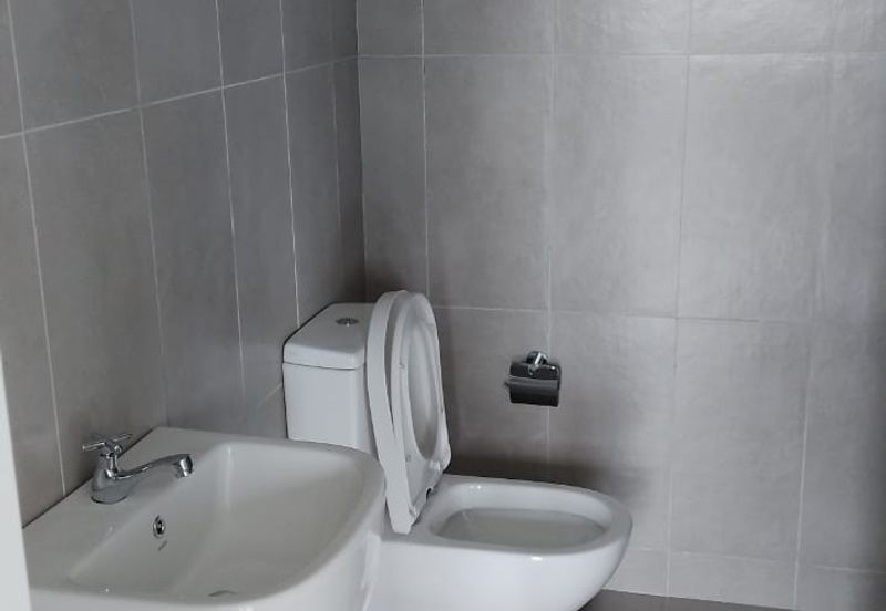 Lakefront Condominium | Emerald Hills @ Alam Damai