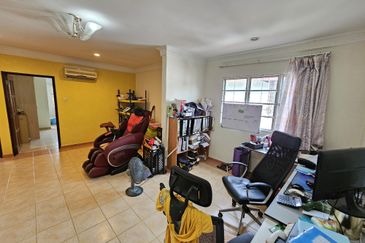 Bandar Tun Hussein Onn