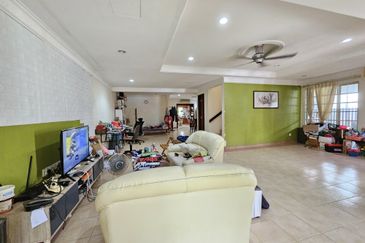 Bandar Tun Hussein Onn