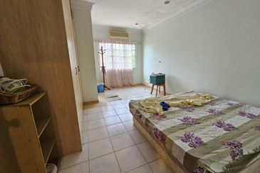 Bandar Tun Hussein Onn