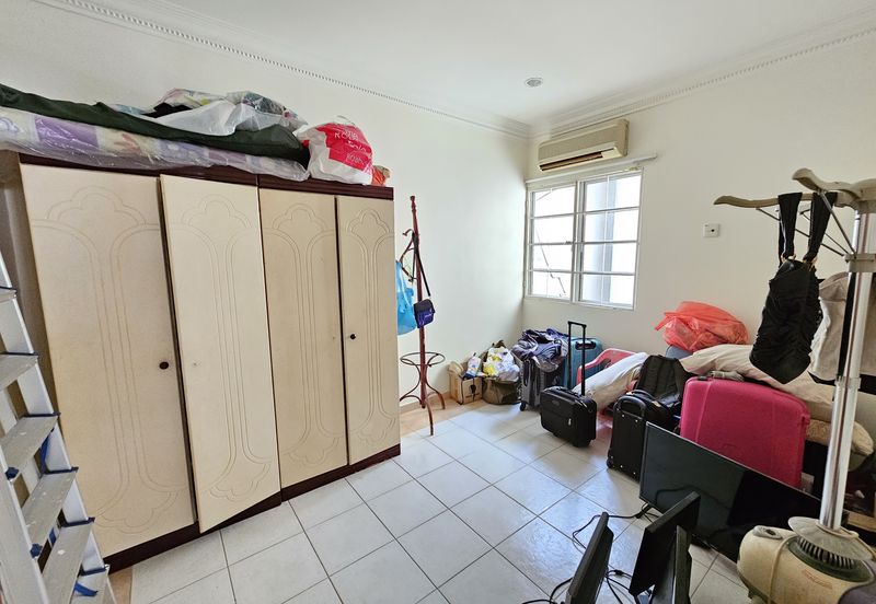 Bandar Tun Hussein Onn