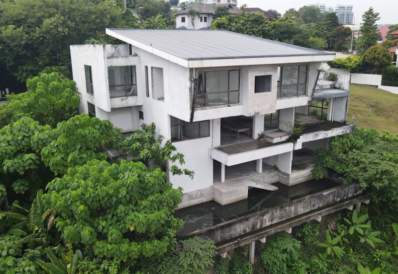 Bukit Pantai (Pantai Hill)