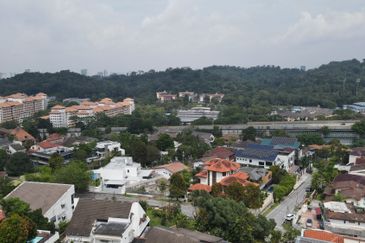 Bukit Pantai (Pantai Hill)
