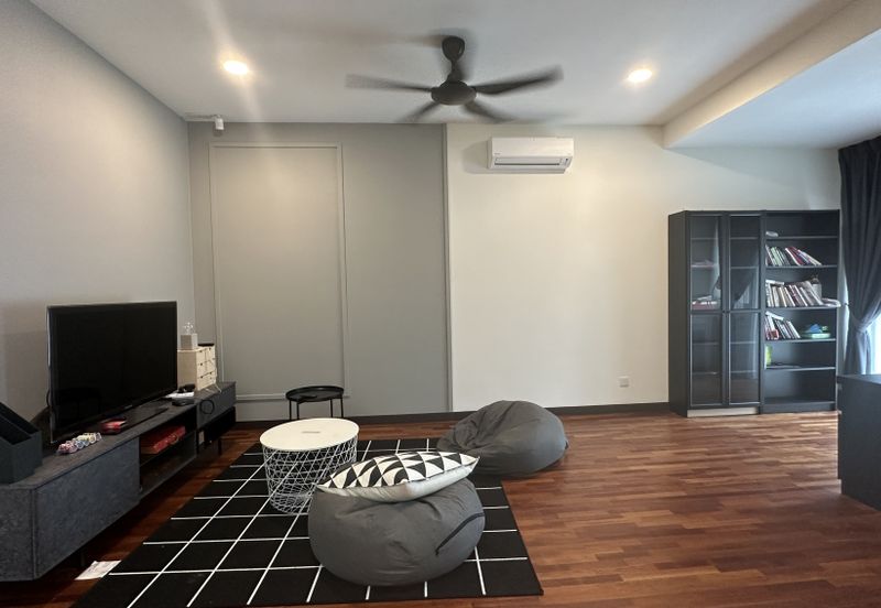 Tiara Hills, Taman Taynton View