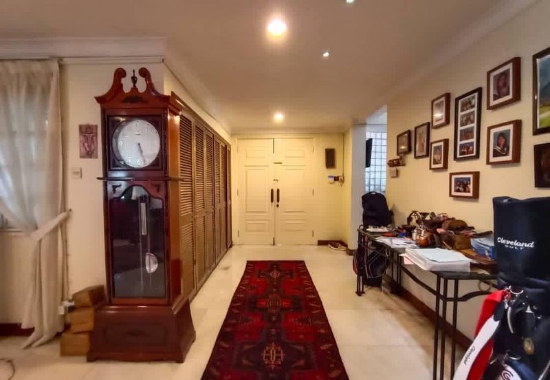 Lorong Taman Pantai 1