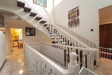 Lorong Taman Pantai 1