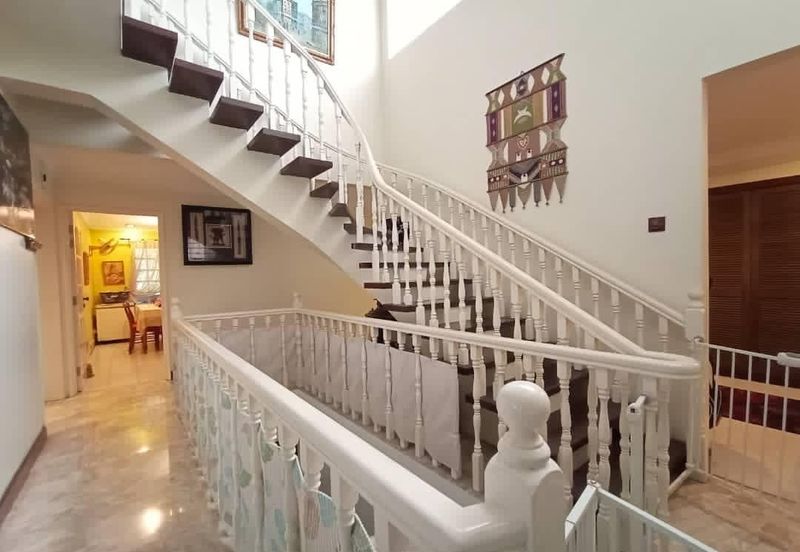 Lorong Taman Pantai 1