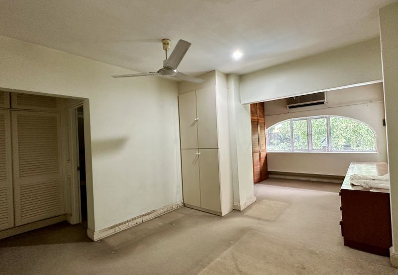 Lorong Taman Pantai 1