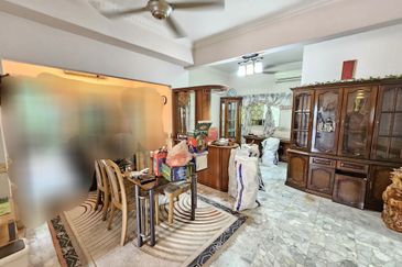 Jalan Mutiara Barat 3