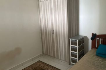 Neos @ PandanMas Townhouse