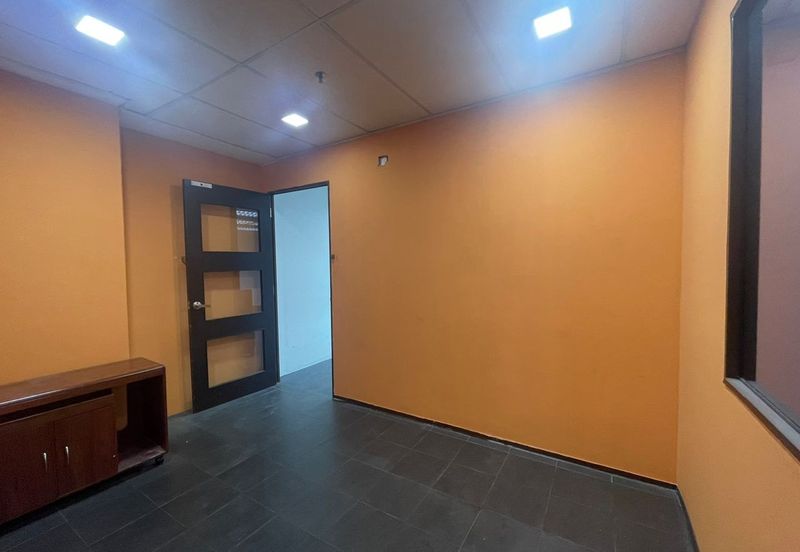 Wisma Zelan(Number One Business Centre)