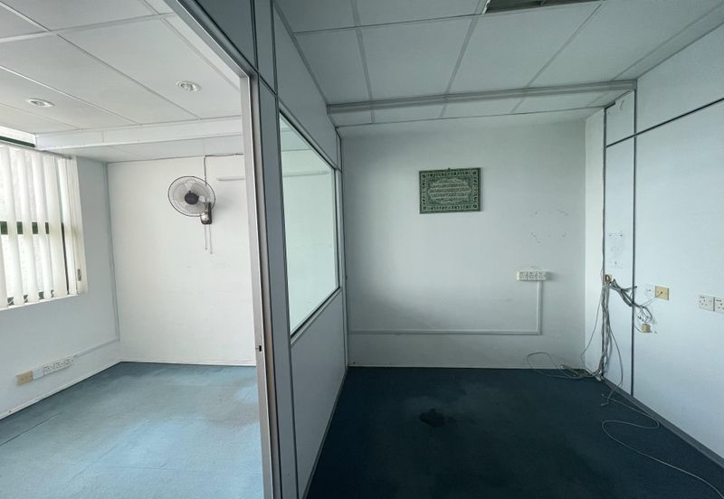 Wisma Zelan(Number One Business Centre)