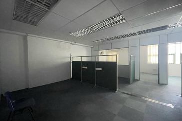 Wisma Zelan(Number One Business Centre)