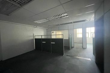 Wisma Zelan(Number One Business Centre)