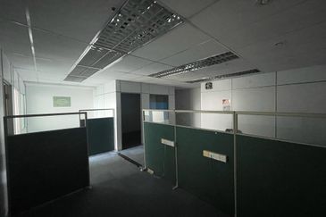 Wisma Zelan(Number One Business Centre)