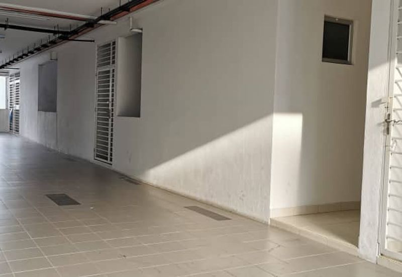 Ascotte Boulevard Condominium