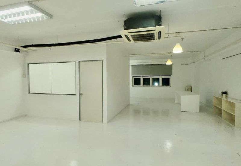 Wisma Zelan(Number One Business Centre)