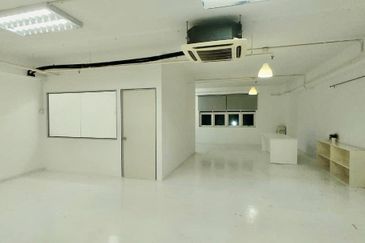 Wisma Zelan(Number One Business Centre)