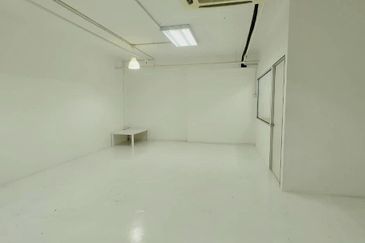 Wisma Zelan(Number One Business Centre)