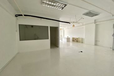 Wisma Zelan(Number One Business Centre)