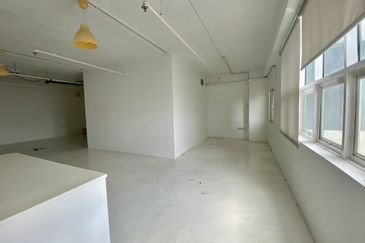 Wisma Zelan(Number One Business Centre)