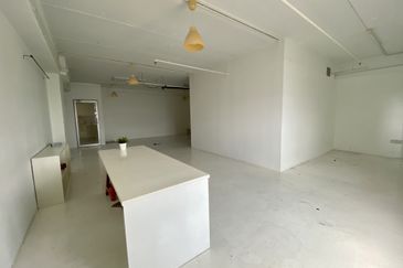 Wisma Zelan(Number One Business Centre)